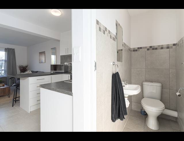 2 BEDROOM DUPLEX FOR SALE IN STRATFORD GREEN